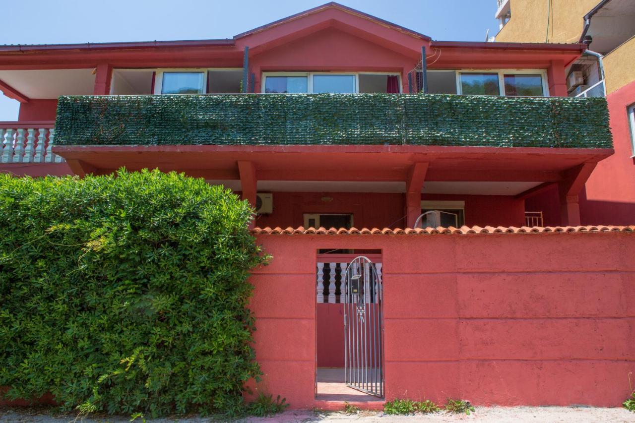 Family Apartments Vukcevic Čanj 외부 사진