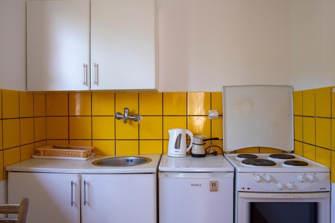 Family Apartments Vukcevic Čanj 외부 사진
