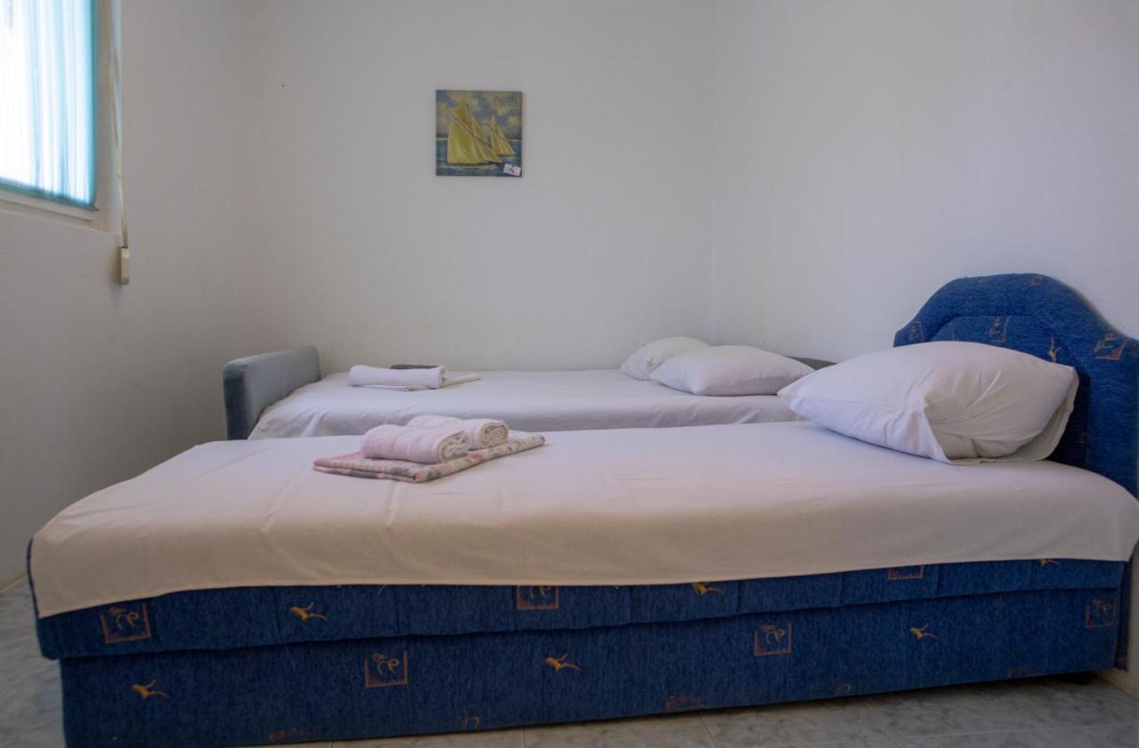 Family Apartments Vukcevic Čanj 외부 사진